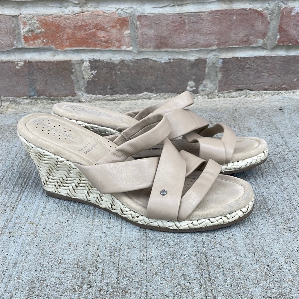 Rockport adiprene by Adidas Wedge Sandals Size 7.5 Beige Tan suede leather upper